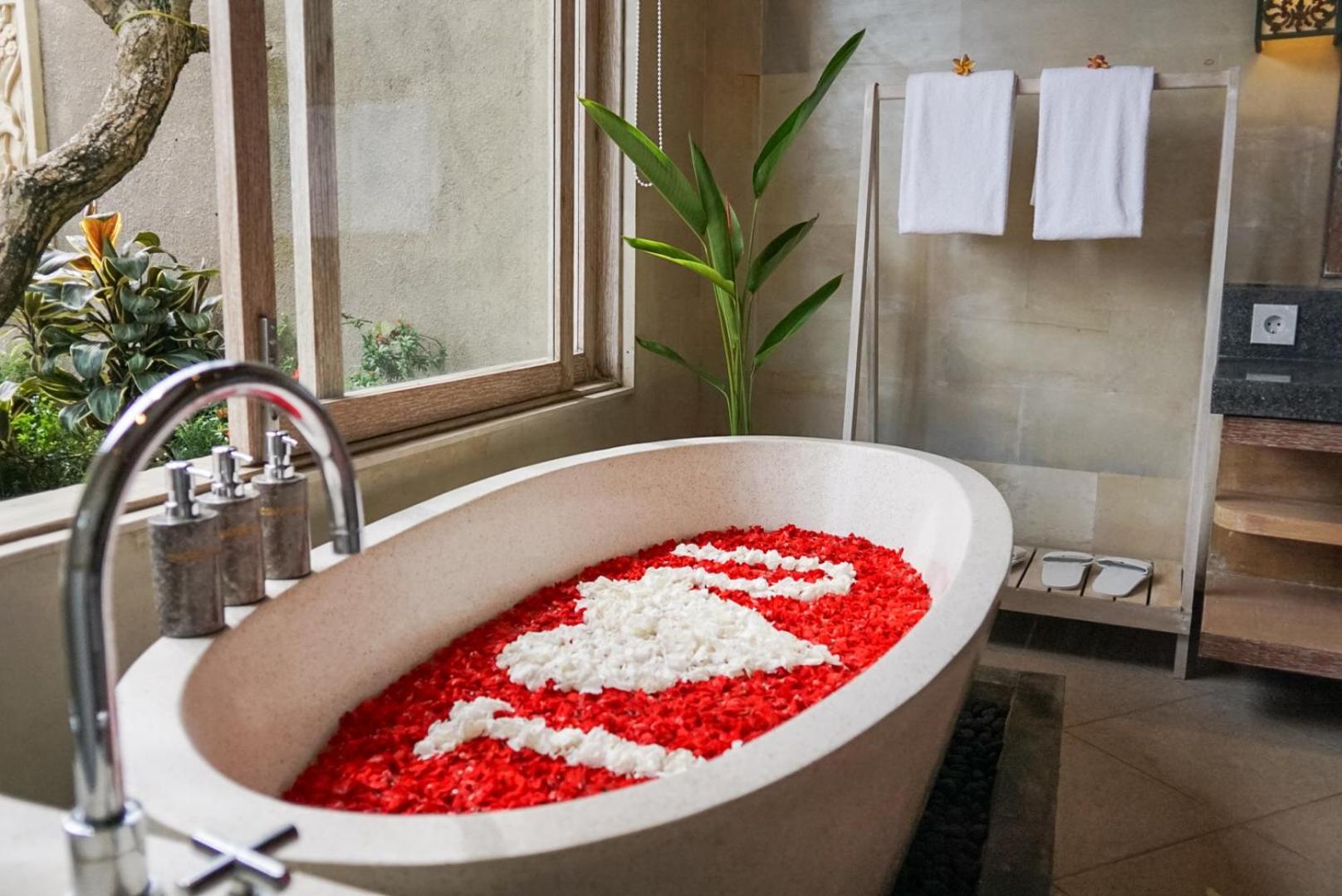 Happy Honeymoon Private Ubud